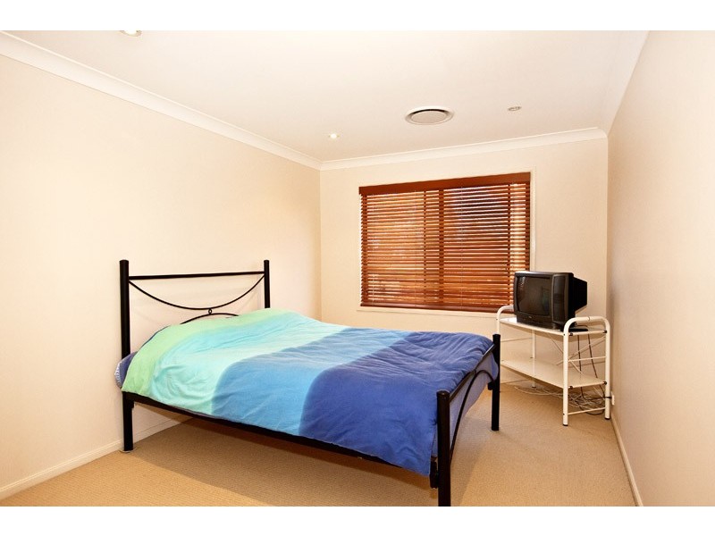 15 Persoonia Cl, Mount Annan NSW 2567