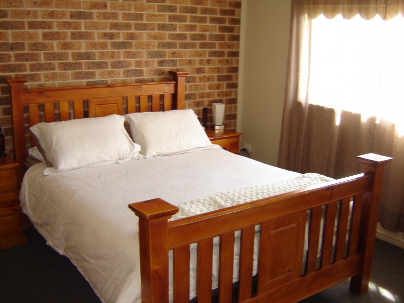 16/225 Harrow Rd, Glenfield NSW 2167