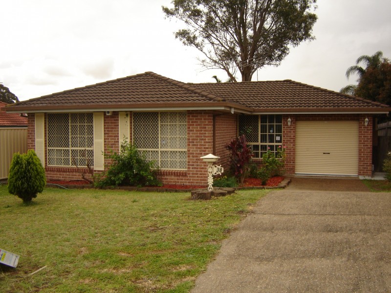 38 Victoria Rd, Macquarie Fields NSW 2564