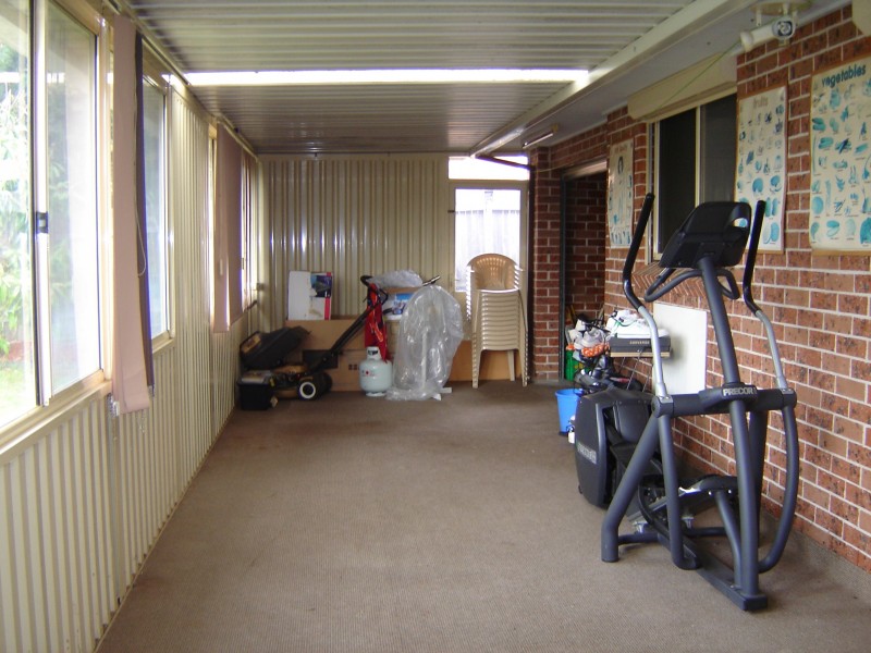 38 Victoria Rd, Macquarie Fields NSW 2564