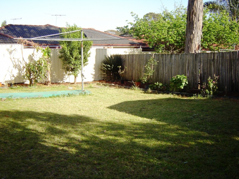 38 Victoria Rd, Macquarie Fields NSW 2564