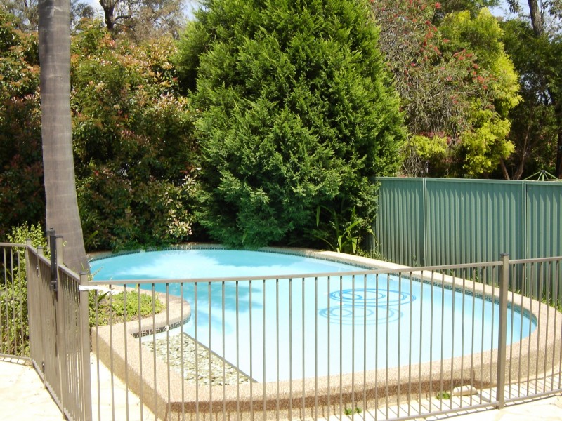 9 Calvados St, Glenfield NSW 2167