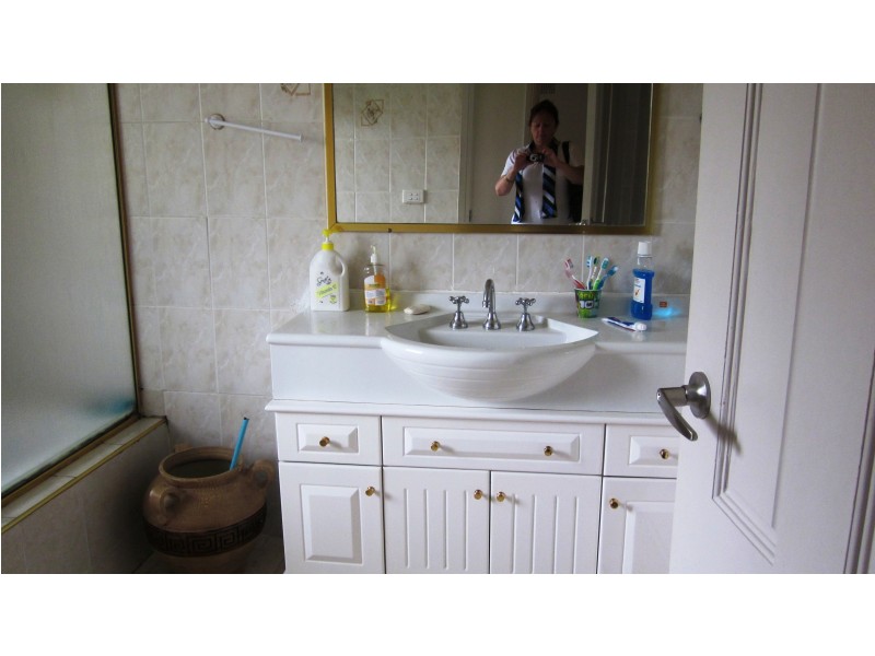 46 Bligh Ave, Lurnea NSW 2170