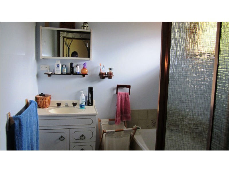 42/212 Harrow Rd, Glenfield NSW 2167