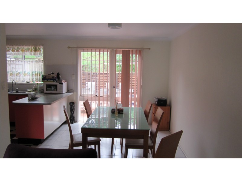34/6 Jacquinot Pl, Glenfield NSW 2167