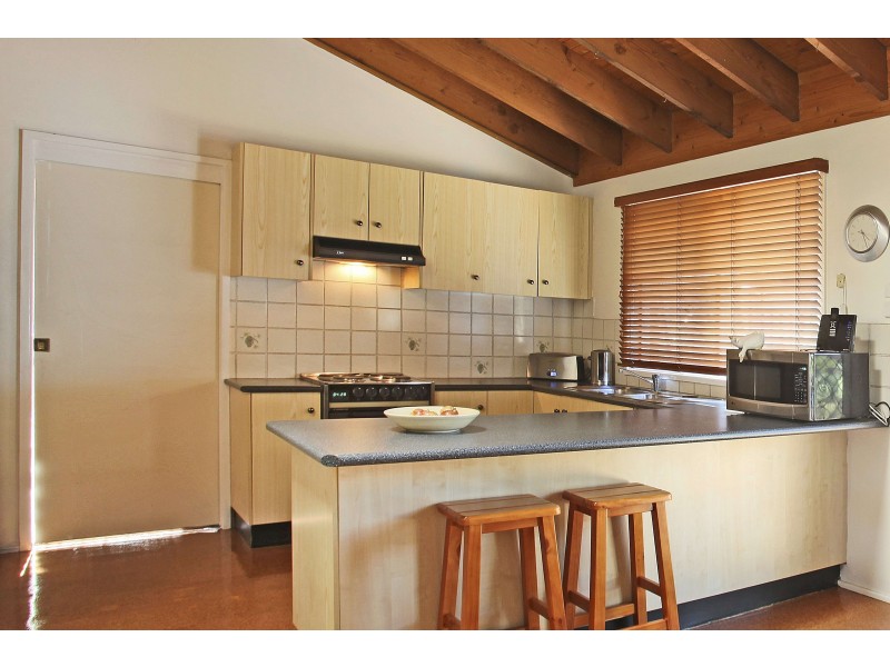 49 Woodlark Pl, Glenfield NSW 2167