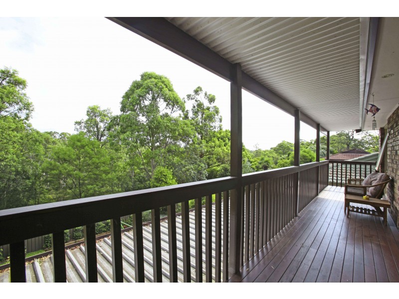 49 Woodlark Pl, Glenfield NSW 2167