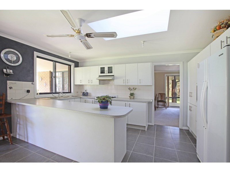 12 Kingdon Pde, Long Point NSW 2564