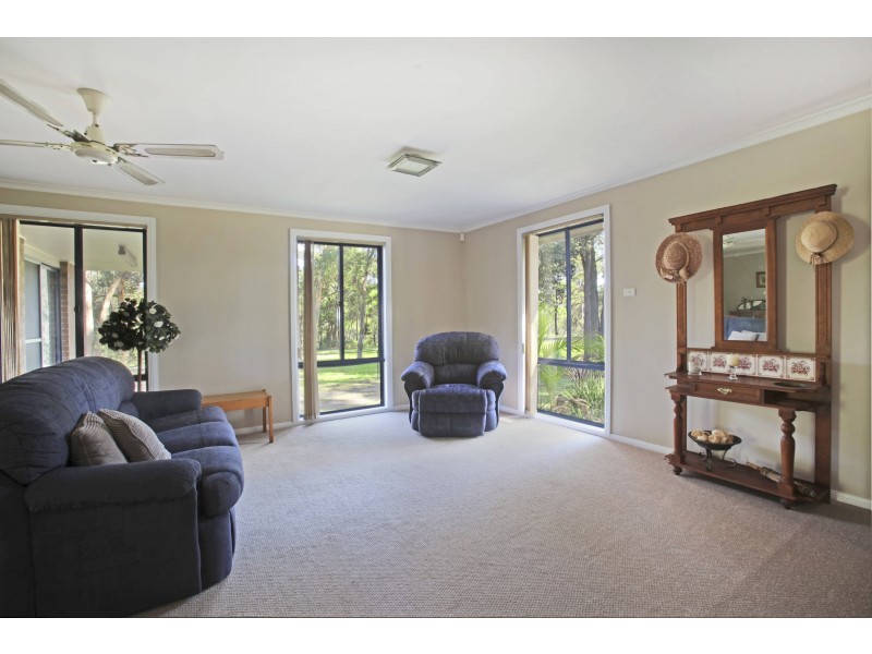 12 Kingdon Pde, Long Point NSW 2564