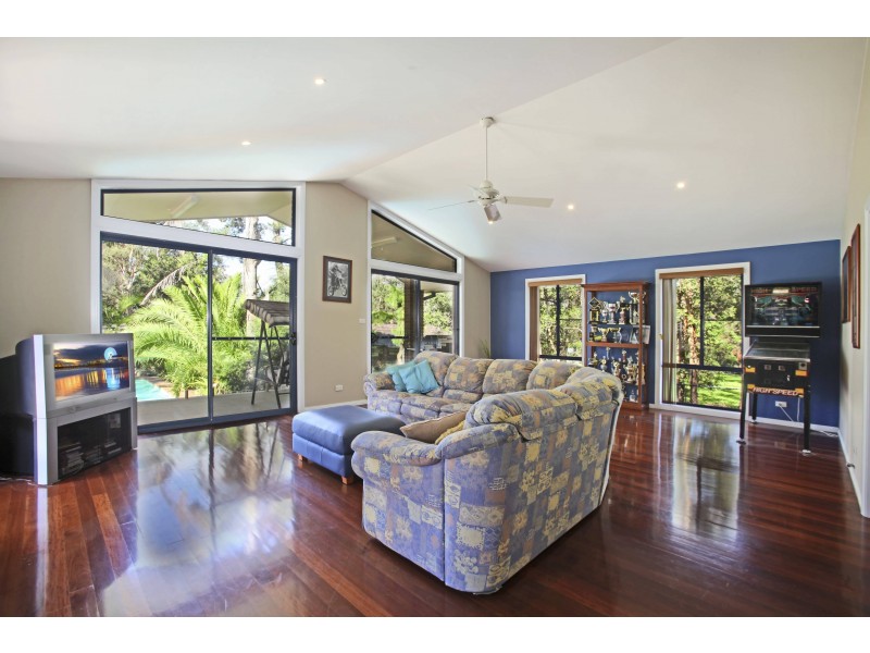 12 Kingdon Pde, Long Point NSW 2564