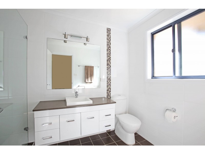 12 Kingdon Pde, Long Point NSW 2564