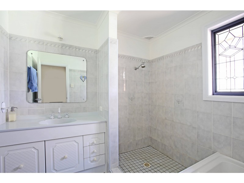 12 Kingdon Pde, Long Point NSW 2564