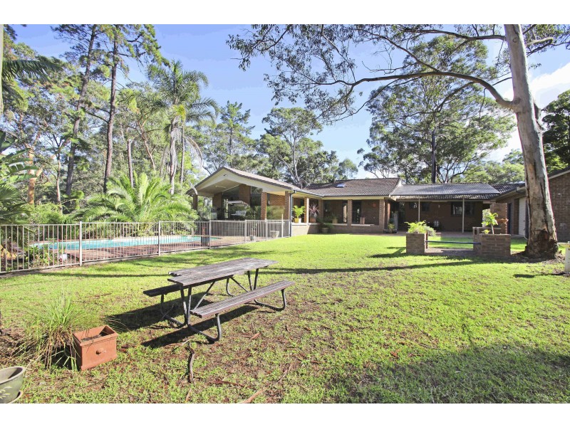 12 Kingdon Pde, Long Point NSW 2564