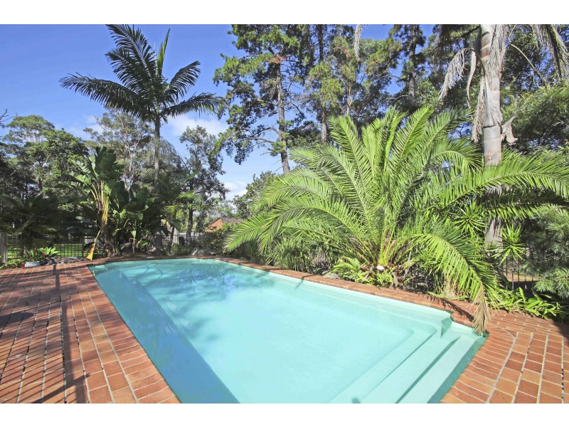 12 Kingdon Pde, Long Point NSW 2564