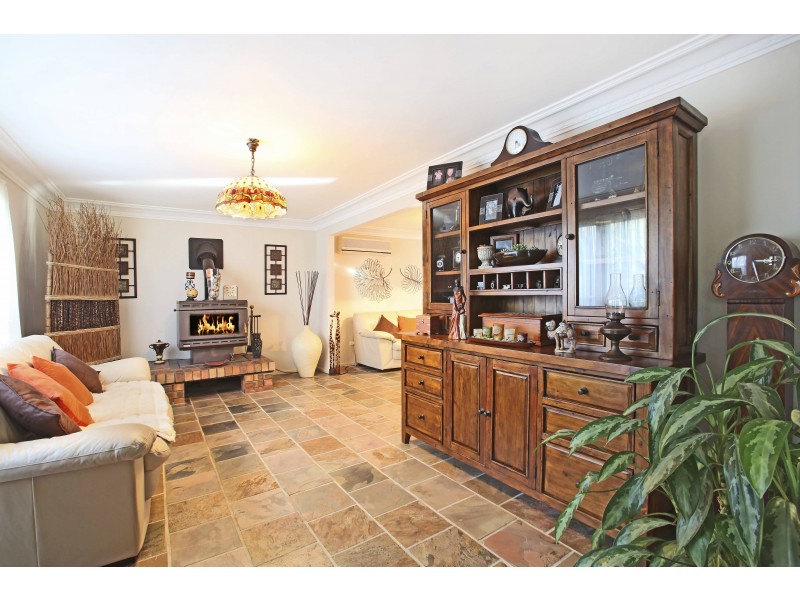 184 Camden Rd, Douglas Park NSW 2569