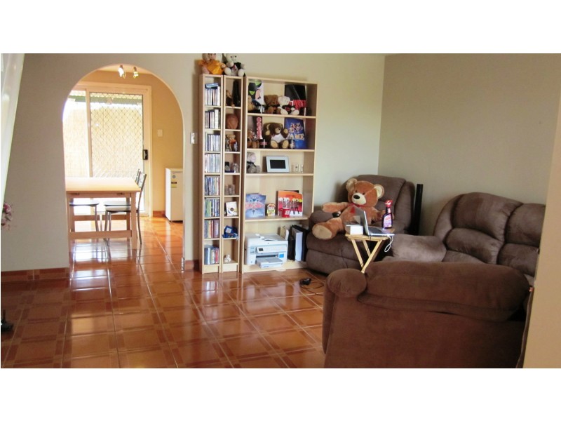 18/225 Harrow Rd, Glenfield NSW 2167