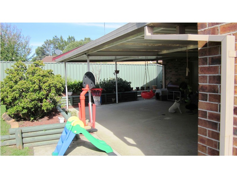 20 Salter Ave, Minto NSW 2566