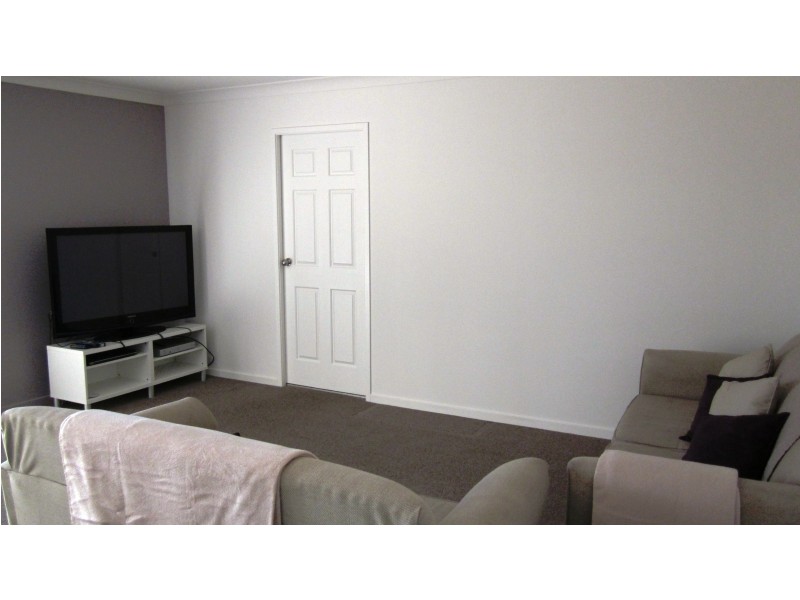 24 Fergusson St, Glenfield NSW 2167