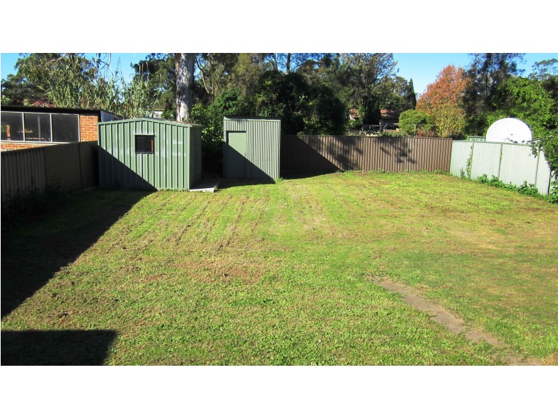 45 Alexander Cres, Macquarie Fields NSW 2564
