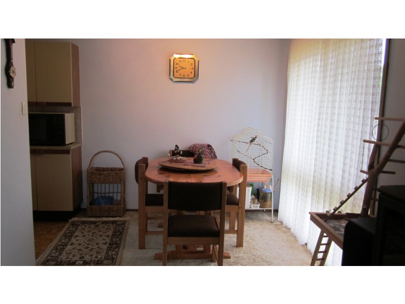 42/212 Harrow Rd, Glenfield NSW 2167