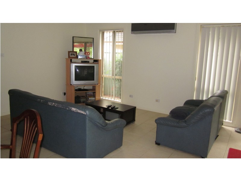 82 Helicia Rd, Macquarie Fields NSW 2564