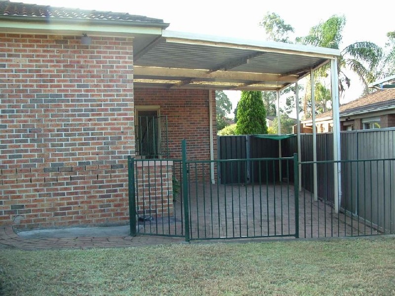 Macquarie Fields NSW 2564
