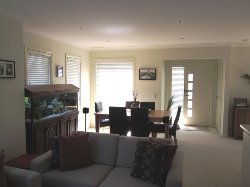 7 Neva St, Glenfield NSW 2167