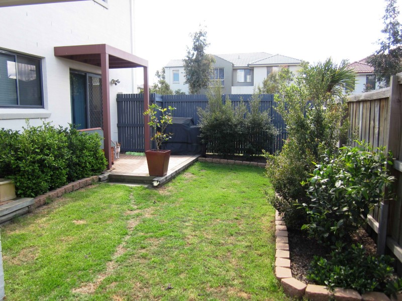 7 Neva St, Glenfield NSW 2167