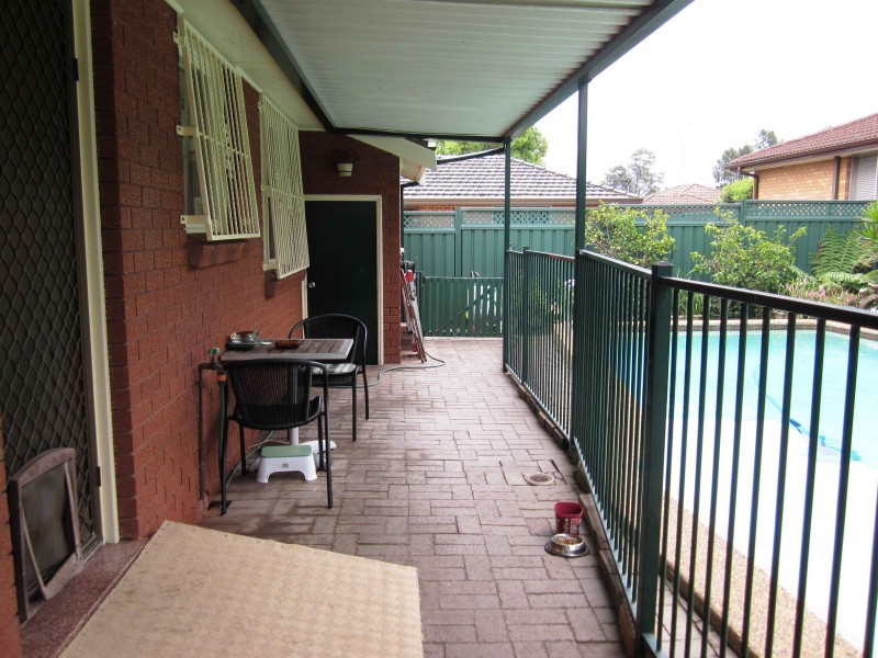 20 Trafalgar St, Glenfield NSW 2167