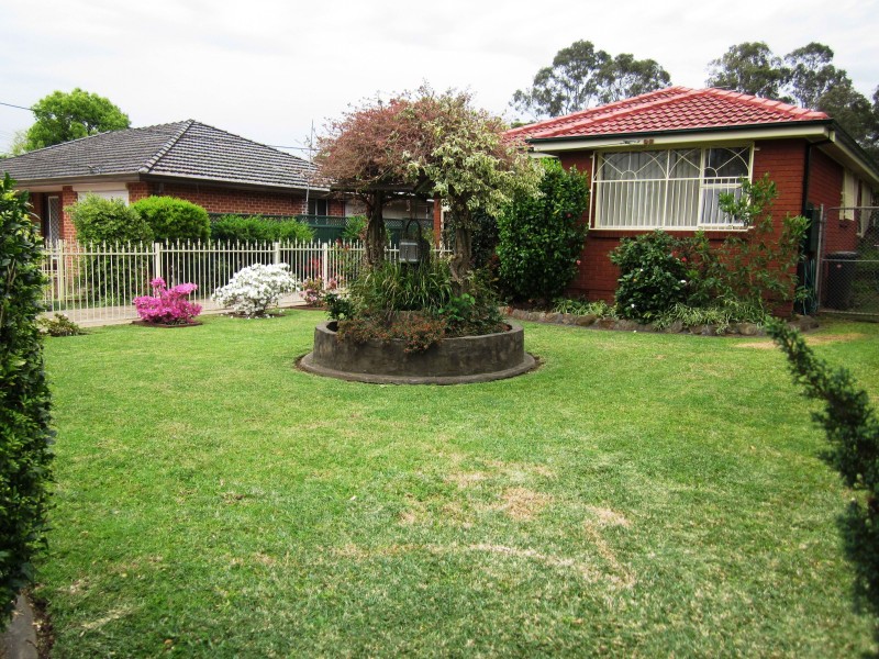 20 Trafalgar St, Glenfield NSW 2167