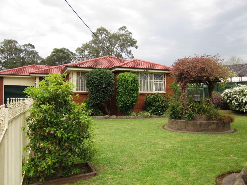 20 Trafalgar St, Glenfield NSW 2167