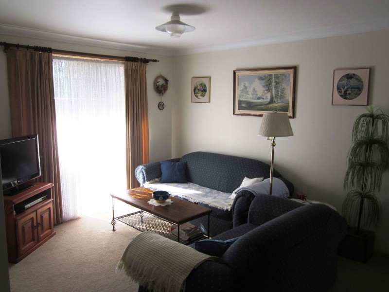 1/11 Koala Ave, Ingleburn NSW 2565