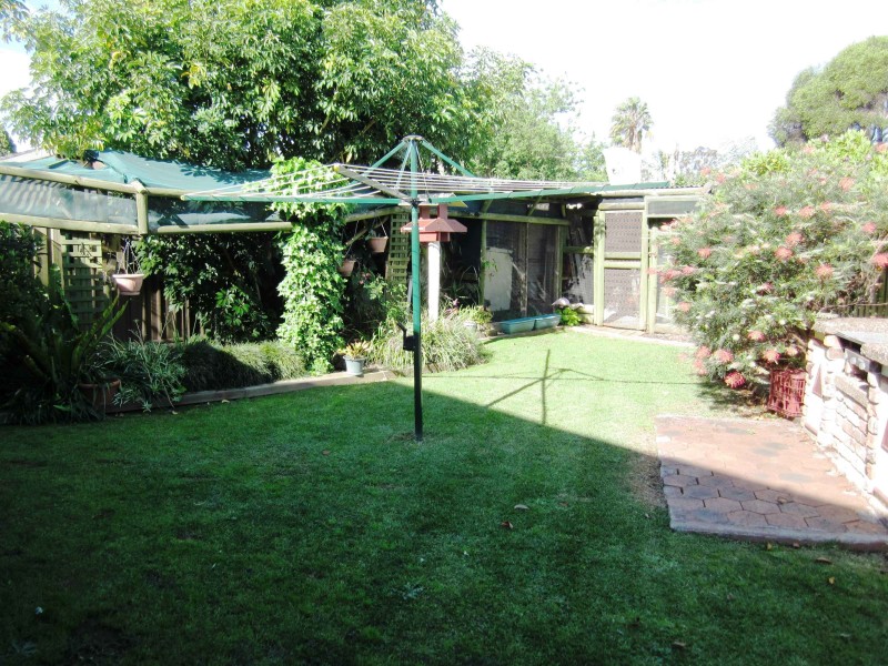 1/11 Koala Ave, Ingleburn NSW 2565