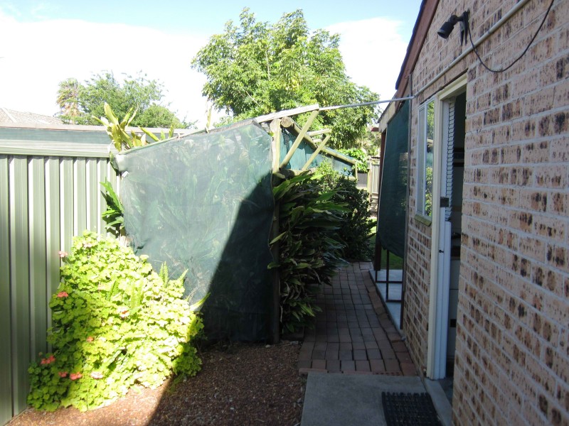 1/11 Koala Ave, Ingleburn NSW 2565