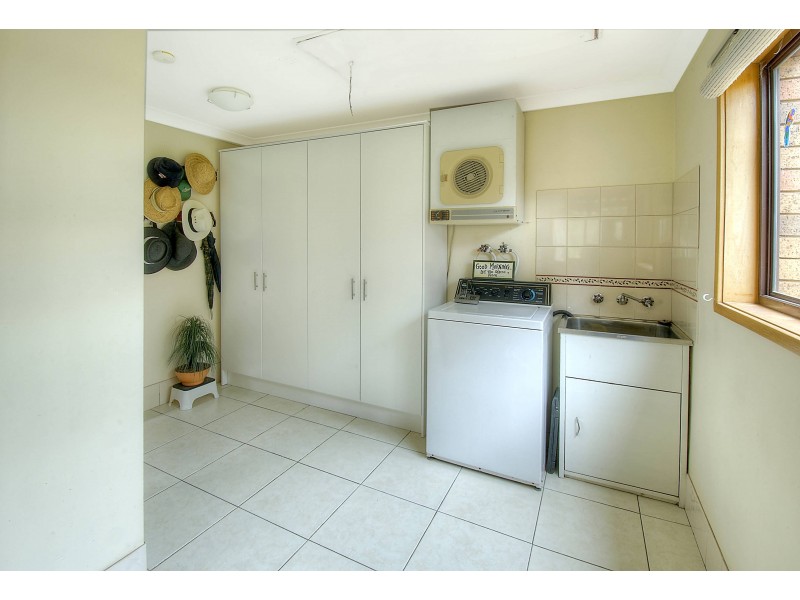 6 Findley Rd, Bringelly NSW 2556