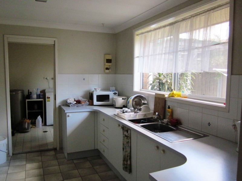 23/4 Jacquinot Pl, Glenfield NSW 2167