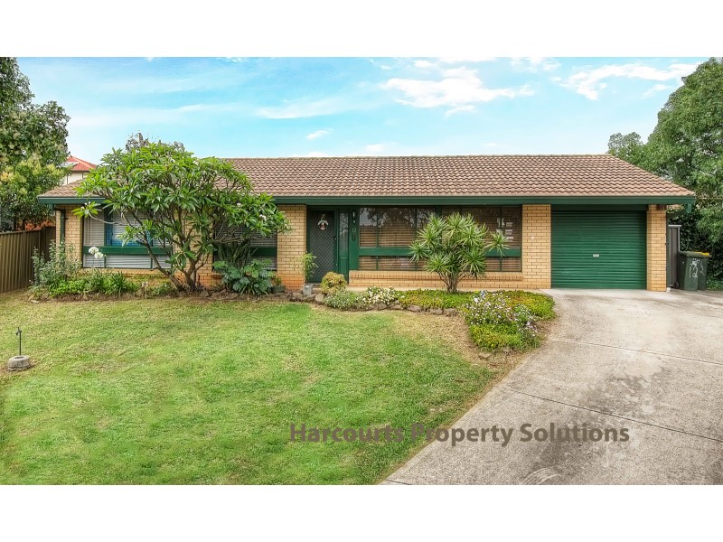 12 Kiriwina Pl, Glenfield NSW 2167