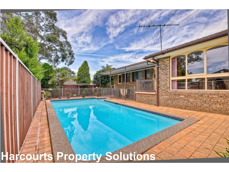 108 Harrow Rd, Glenfield NSW 2167