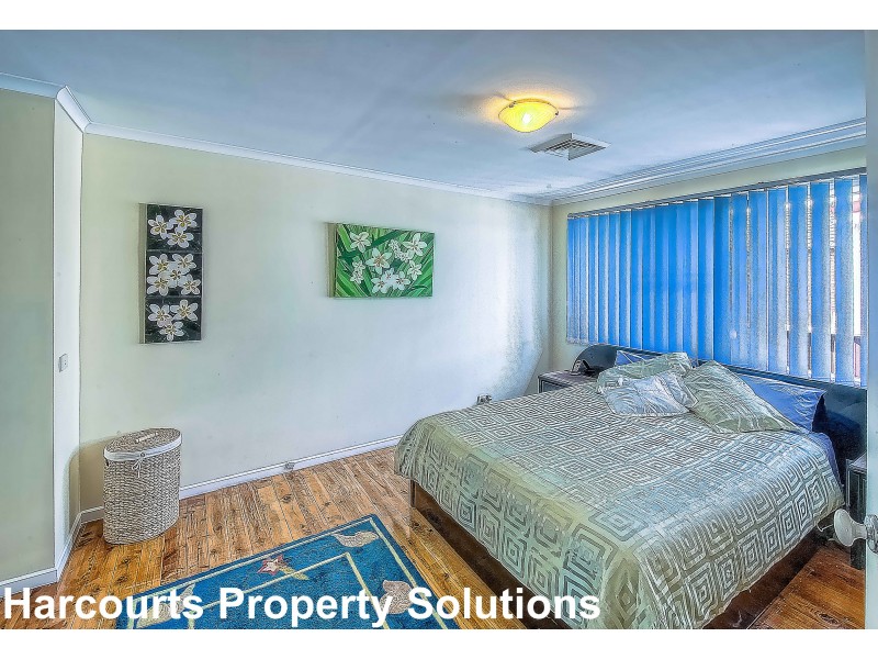 108 Harrow Rd, Glenfield NSW 2167