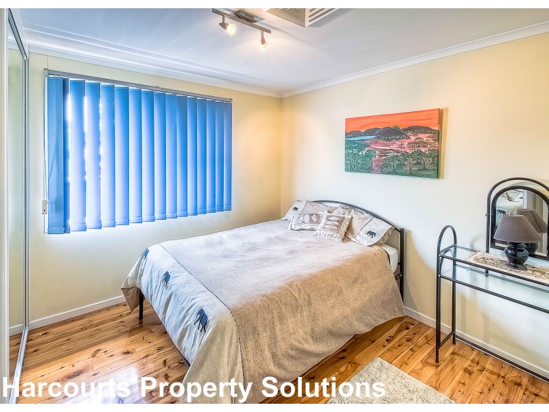 108 Harrow Rd, Glenfield NSW 2167