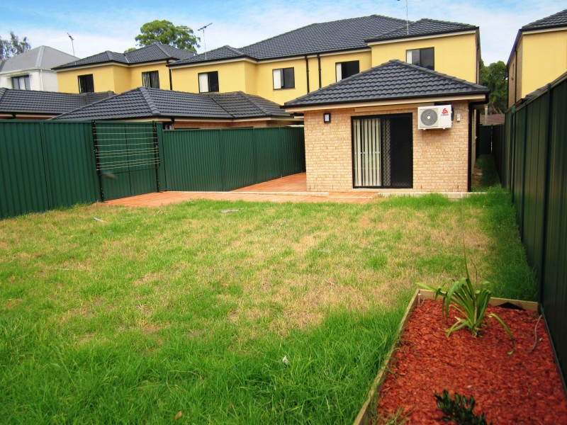 56 Pelargonium Cres, Macquarie Fields NSW 2564