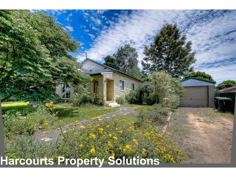 104 Belmont Rd, Glenfield NSW 2167