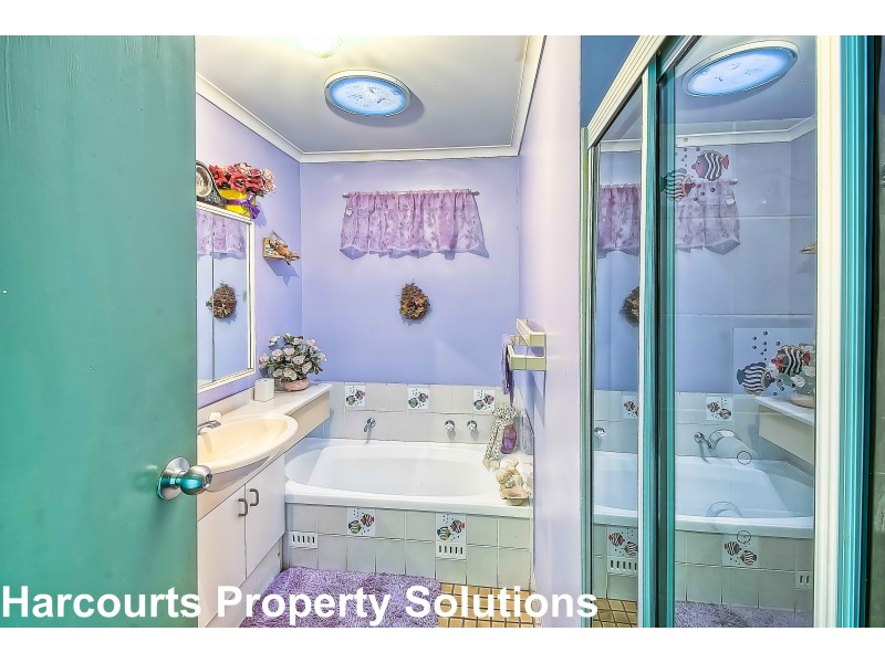 54 Goodsell St, Minto NSW 2566