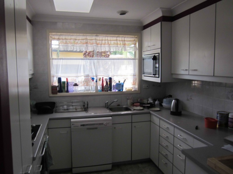 26 Fergusson St, Glenfield NSW 2167