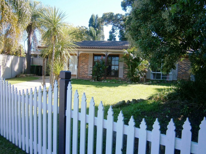 4 Mull Pl, St Andrews NSW 2566