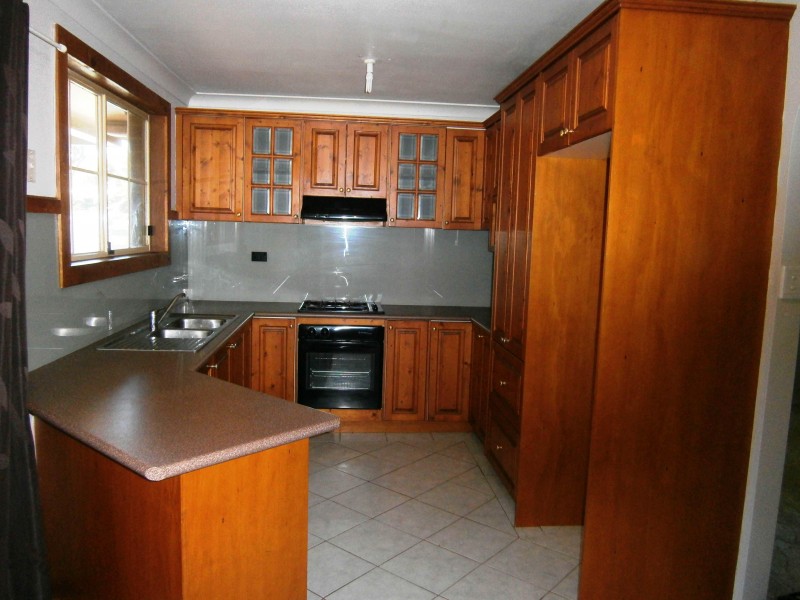 4 Mull Pl, St Andrews NSW 2566