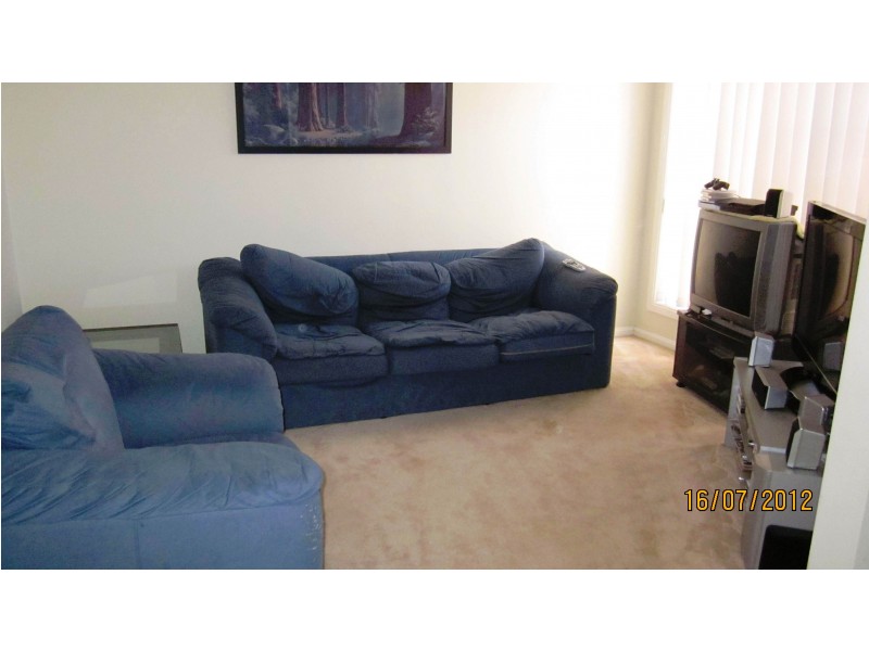 12/32 Claremont Court, Wattle Grove NSW 2173