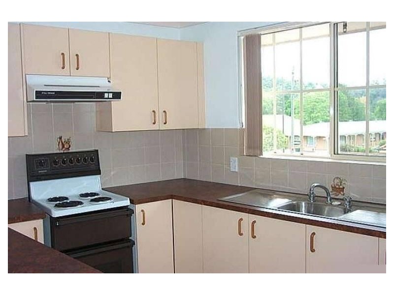 9/4 Margaret St, Picton NSW 2571