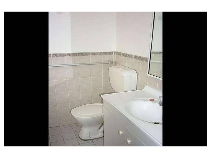 9/4 Margaret St, Picton NSW 2571