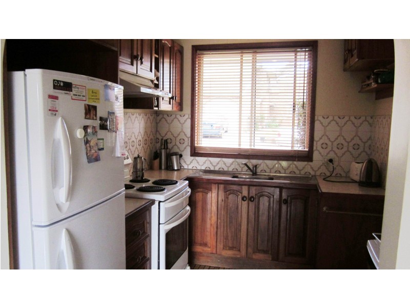 9/18 Hosking Cres, Glenfield NSW 2167